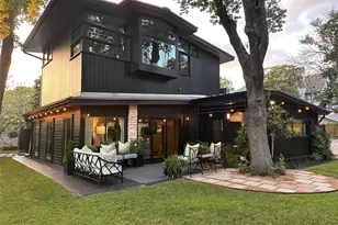 2401 Jarratt Ave, Austin, TX 78703 - Photo 32