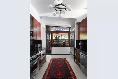 2401 Jarratt Avenue, Austin, TX 78703 - Photo 16