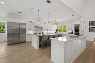 901 Cypress Grove Dr, Austin, TX 78732 - Photo 10