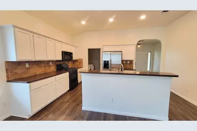 1408 Twin Cove, Kyle, TX 78640 - Photo 6