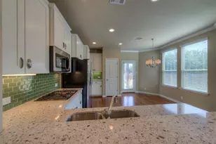 405 S Meadowlark St, Lakeway, TX 78734 - Photo 10