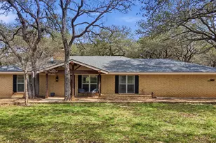 2189 Chaparral Dr, New Braunfels, TX 78132 - Photo 2