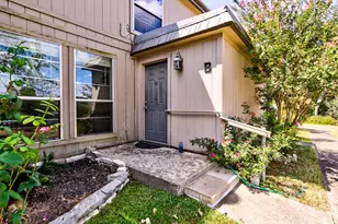 710 Castle Ridge Rd, Austin, TX 78746 - Photo 2