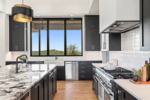 416 Julieanne Cove, Dripping Springs, TX 78620 - Photo 22