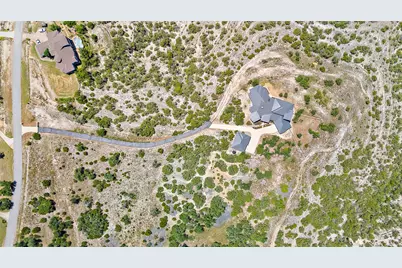 416 Julieanne Cove, Dripping Springs, TX 78620 - Photo 38