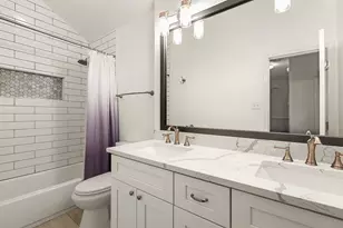 10305 Channel Island Dr, Austin, TX 78747 - Photo 32