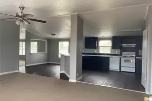 110 Thomas Park Dr, Hutto, TX 78634 - Photo 6