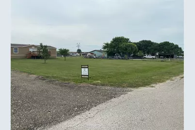 110 Thomas Park Drive, Hutto, TX 78634 - Photo 2