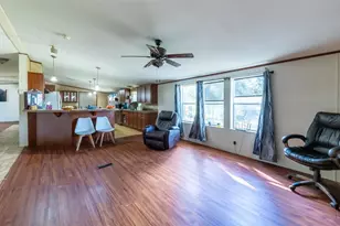 212 Fox Rd, San Marcos, TX 78666 - Photo 6