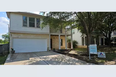 1405 Meadow Parkway, San Marcos, TX 78666 - Photo 2