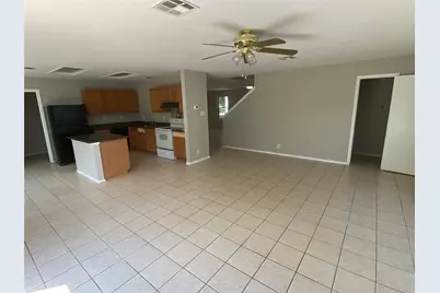 1405 Meadow Parkway, San Marcos, TX 78666 - Photo 10