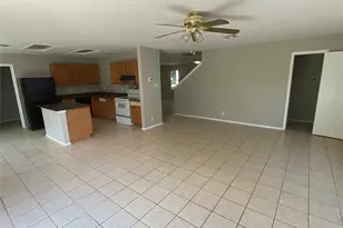 1405 Meadow Pkwy, San Marcos, TX 78666 - Photo 10