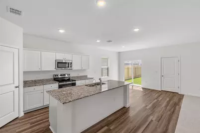 140 Mullen Way, Taylor, TX 76574 - Photo 4