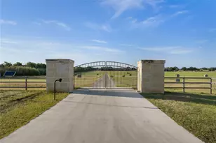 4900 Goehmann Ln, Fredericksburg, TX 78624 - Photo 8