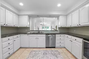 11127 Pinehurst Dr, Austin, TX 78747 - Photo 10