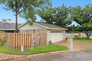 11127 Pinehurst Dr, Austin, TX 78747 - Photo 22