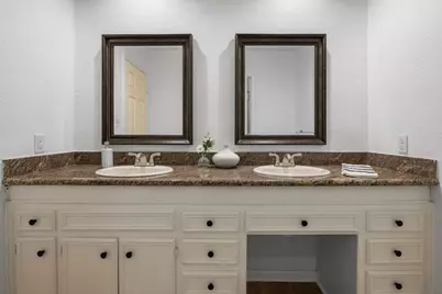 11127 Pinehurst Drive #E, Austin, TX 78747 - Photo 14