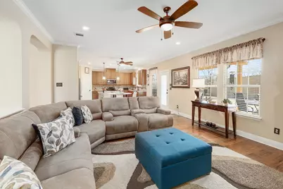 646 Landon Samuel Loop, Pflugerville, TX 78660 - Photo 8