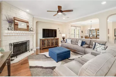 646 Landon Samuel Loop, Pflugerville, TX 78660 - Photo 2