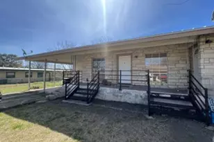 203 W North St, Kyle, TX 78640 - Photo 1