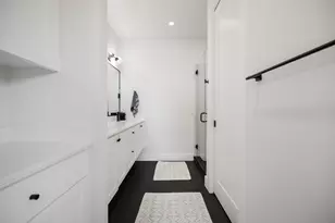 1410 E 3rd St, Austin, TX 78702 - Photo 18