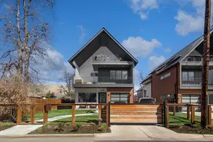 1410 E 3rd St, Austin, TX 78702 - Photo 1