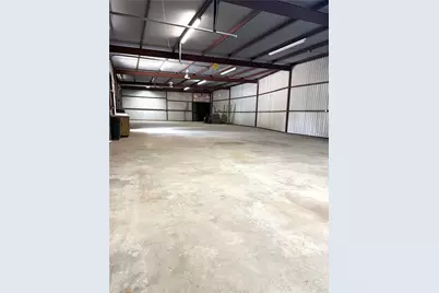 734 W Cameron Avenue, Rockdale, TX 76567 - Photo 8