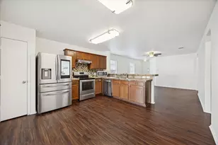 11304 Autumn Ash Dr, Manchaca, TX 78652 - Photo 6