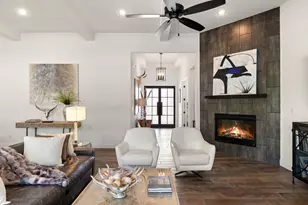 411 Ringtail Stream Dr, Austin, TX 78738 - Photo 2