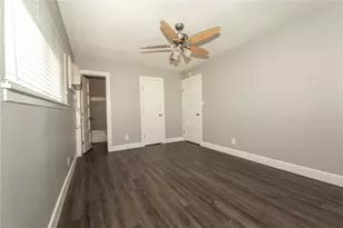 1600 Parker Ln, Austin, TX 78741 - Photo 12