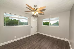 1600 Parker Ln, Austin, TX 78741 - Photo 4
