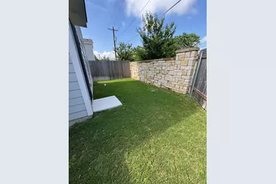 63 Trinity Circle, Lockhart, TX 78644 - Photo 14