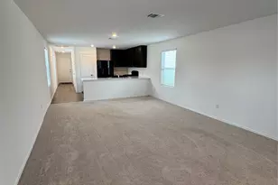 63 Trinity Cir, Lockhart, TX 78644 - Photo 6