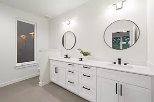 2309 Montopolis Dr, Austin, TX 78741 - Photo 10