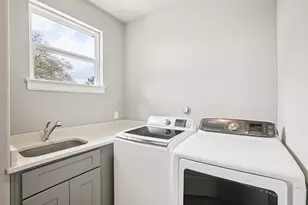 23601 Old Ferry Rd, Spicewood, TX 78669 - Photo 16