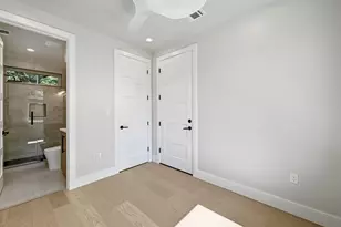 100 W Odell St, Austin, TX 78752 - Photo 8