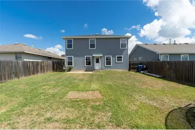 18425 Crestwind Lane, Elgin, TX 78621 - Photo 34