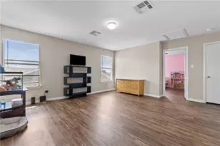 18425 Crestwind Ln, Elgin, TX 78621 - Photo 16