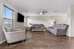 18425 Crestwind Ln, Elgin, TX 78621 - Photo 2