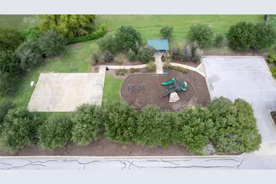 18425 Crestwind Lane, Elgin, TX 78621 - Photo 38