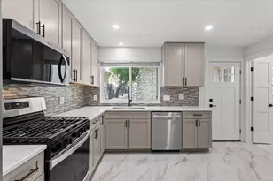 2500 Enfield Rd, Austin, TX 78703 - Photo 12