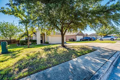 208 Ashwood N Drive N, Kyle, TX 78640 - Photo 30