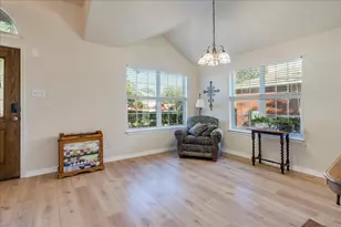 208 Ashwood N Dr N, Kyle, TX 78640 - Photo 4