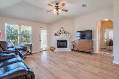 208 Ashwood N Drive N, Kyle, TX 78640 - Photo 12