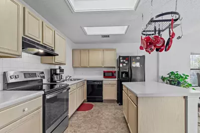 8007 Bramble Bush Drive, Austin, TX 78747 - Photo 14