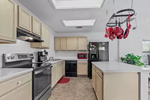 8007 Bramble Bush Dr, Austin, TX 78747 - Photo 14