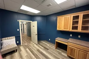 557 S Ih 35, Georgetown, TX 78628 - Photo 1