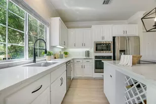 5901 Round Table Cove, Austin, TX 78746 - Photo 12