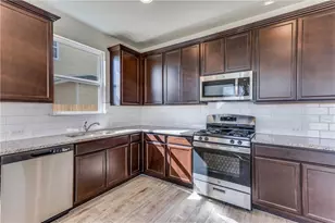 131 Trailside Ln, Bastrop, TX 78602 - Photo 10