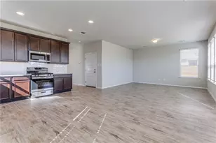 131 Trailside Ln, Bastrop, TX 78602 - Photo 8